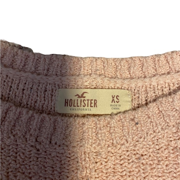 Gorgeous light pink Hollister sweater - Picture 3 of 5